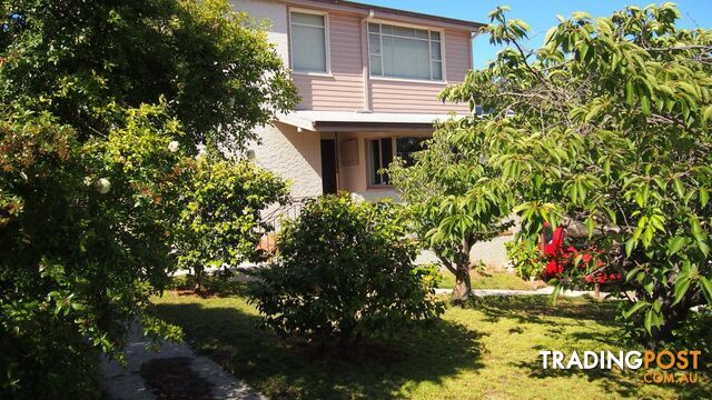 2/209 Gordons Hill Road Lindisfarne TAS 7015