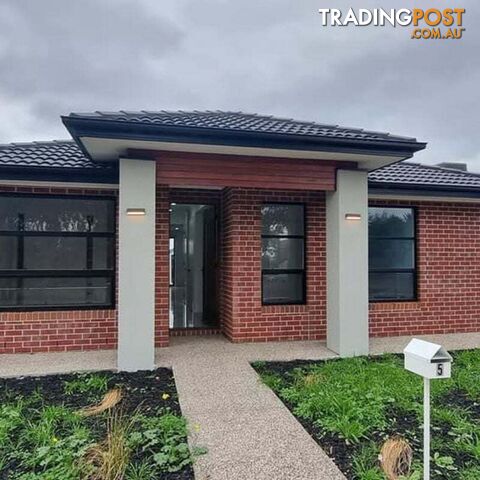 5 Rio Walk Werribee VIC 3030