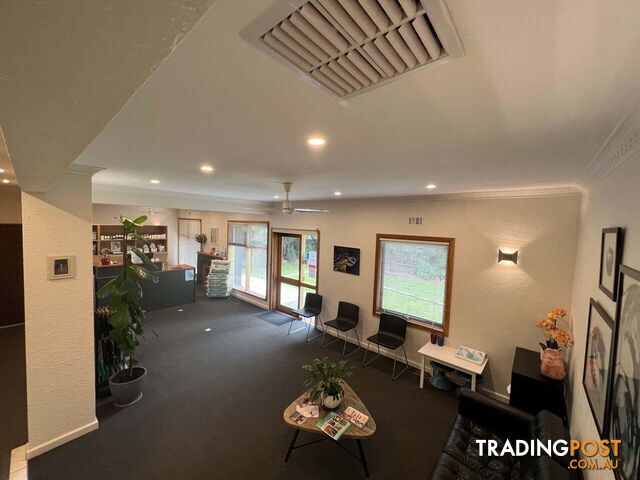 131 Tanti Avenue Mornington VIC 3931 - photo 2 of 5