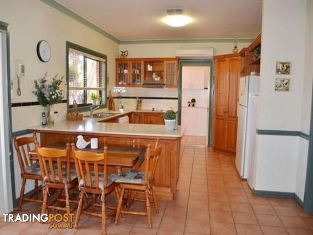 6 Poidevin Place Dubbo NSW 2830