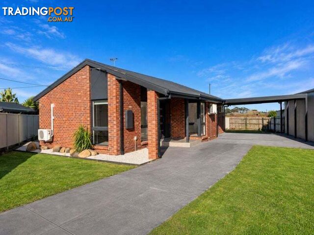 10 Oxley Court Melton South VIC 3338
