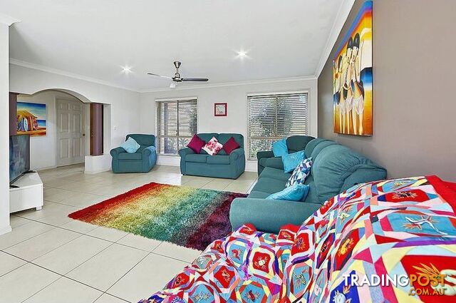 186 Kingfisher Parade Toogoom QLD 4655