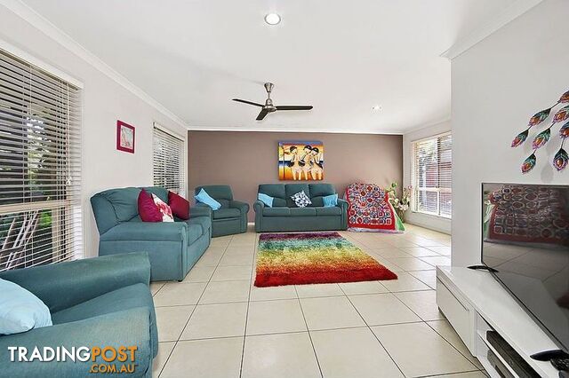 186 Kingfisher Parade Toogoom QLD 4655