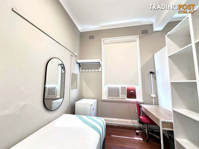 11/701 George Street Haymarket NSW 2000 - photo 4 of 5