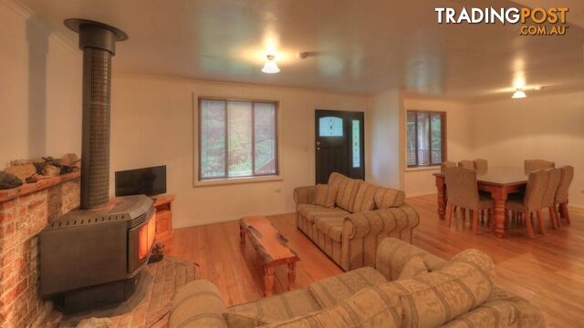 20 Jenico Street Queenstown TAS 7467 - photo 3 of 37