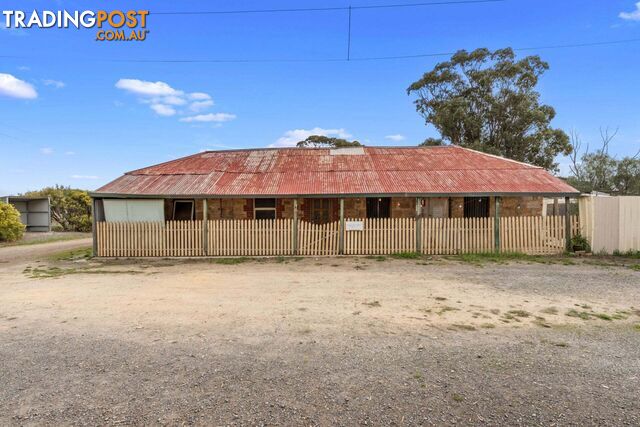 24 Main Street Black Springs SA 5413