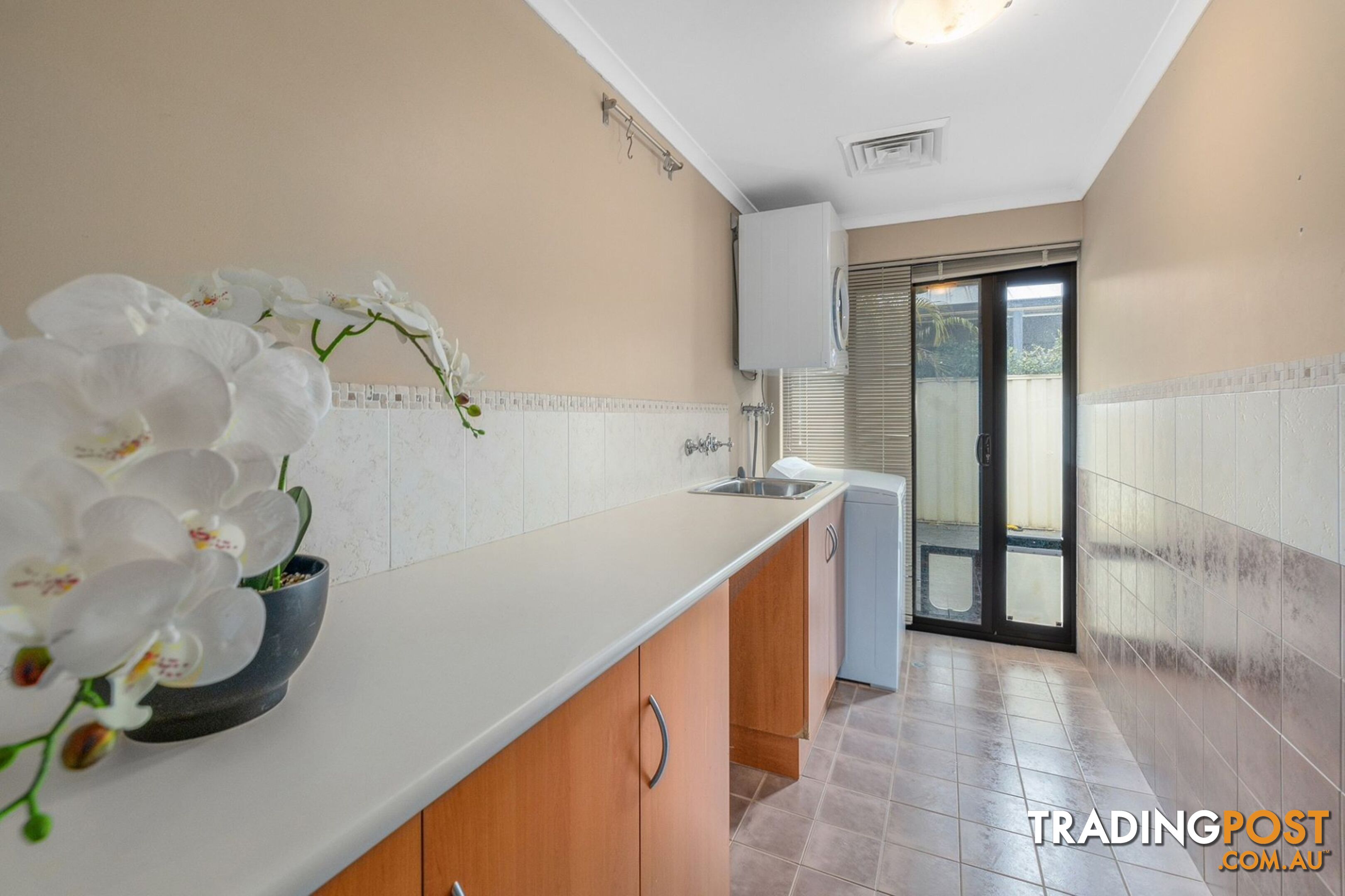 7 Longshaw Circuit Canning Vale WA 6155