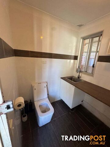 11 Adelphi Crescent Doonside NSW 2767 - photo 4 of 8