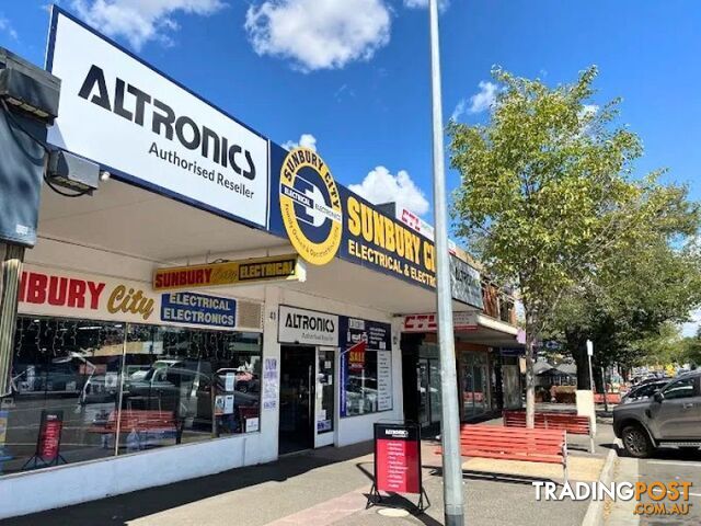 41 Oshanassy Street Sunbury VIC 3429 - photo 2 of 11