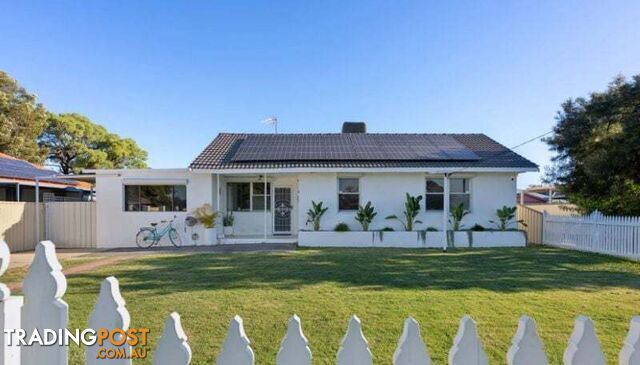 8 Burns Street Cloverdale WA 6105