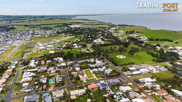 4 The Mount Drive San Remo VIC 3925 - photo 5 of 14