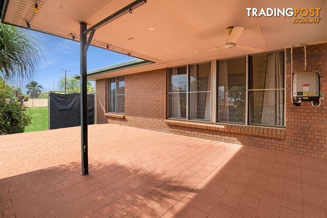 17 Holtze Crescent Katherine East NT 0850 - photo 2 of 10