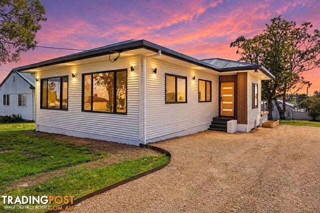 4 Kendall ST Parkes NSW 2870