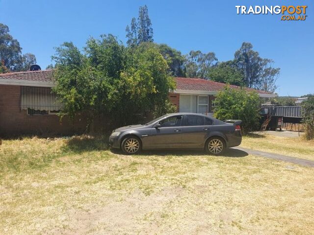 6 Sevington Street Maddington WA 6109