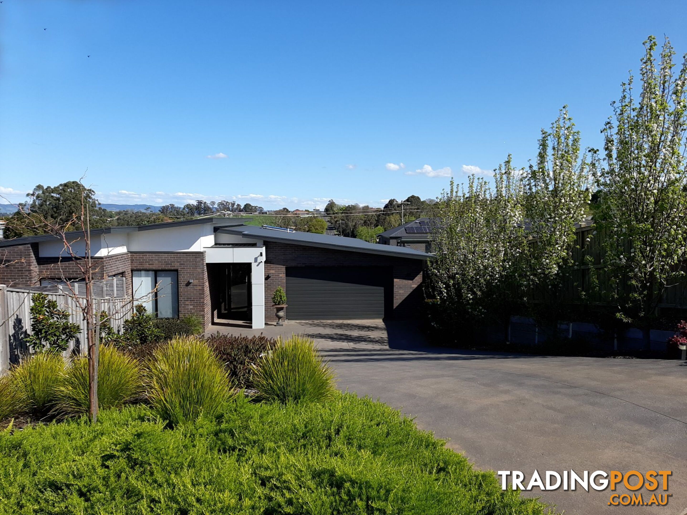 8 Glenhuntly Court Warragul VIC 3820