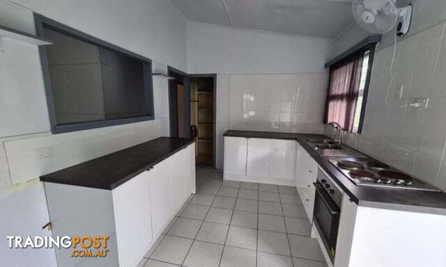 2 Torakina Street Aitkenvale QLD 4814 - photo 2 of 15