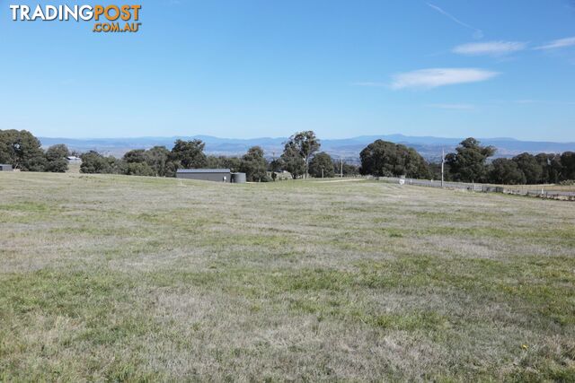 33 Ambrose Drive Tolmie VIC 3723 - photo 2 of 13