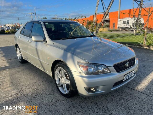 2004 LEXUS IS200 GXE10R