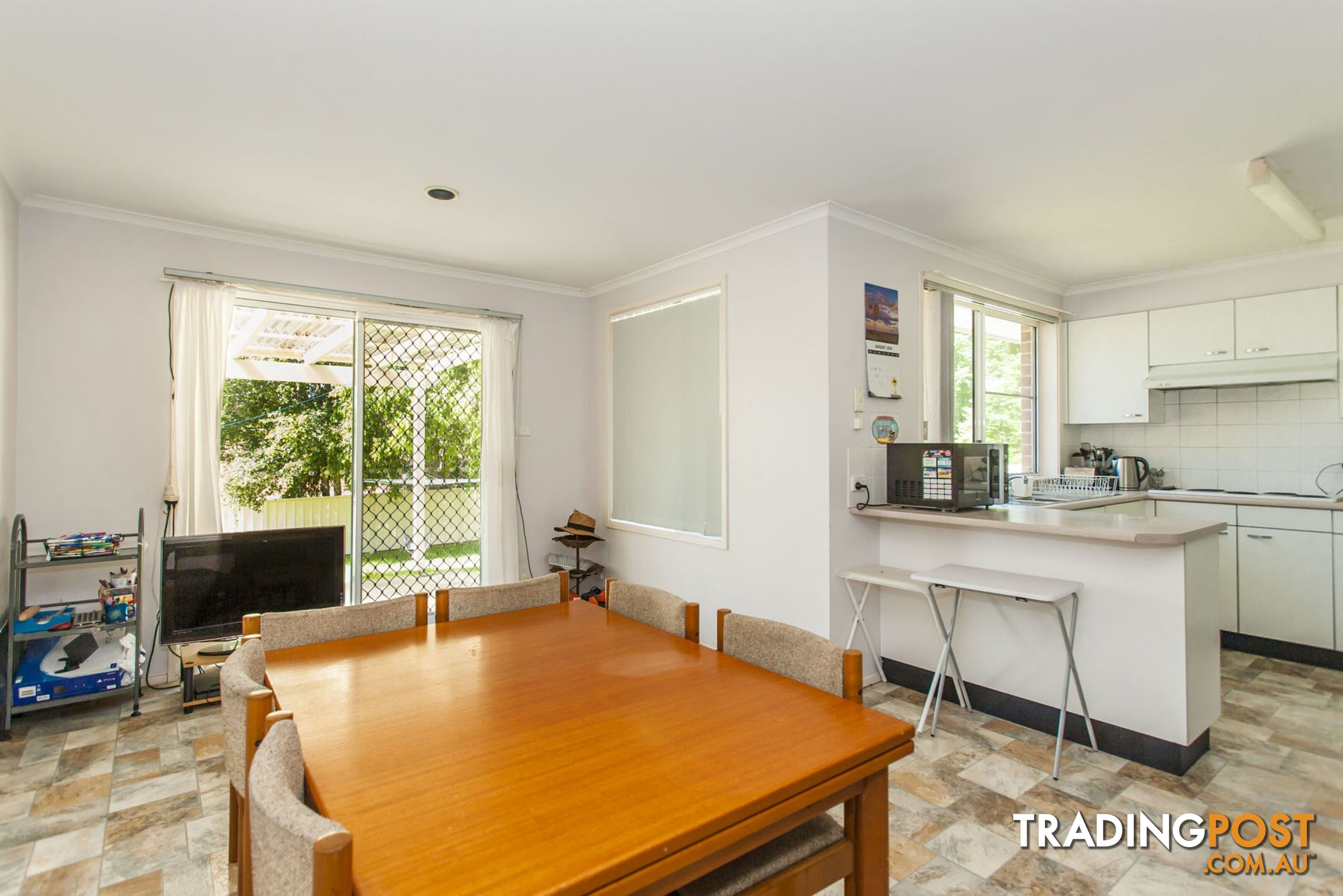 24 Redman Road MEDOWIE NSW 2318