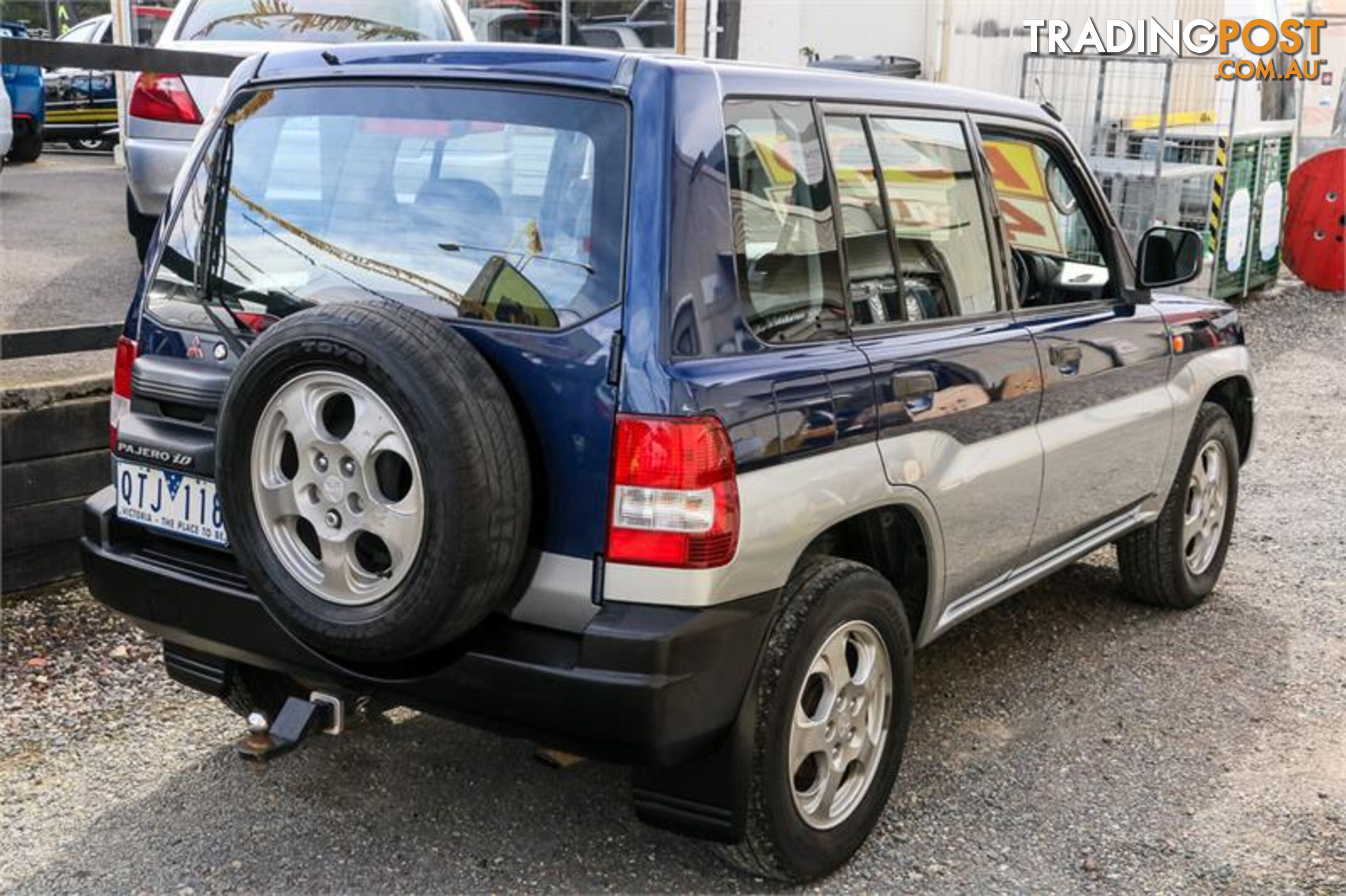 2001  Mitsubishi Pajero iO  QA Wagon