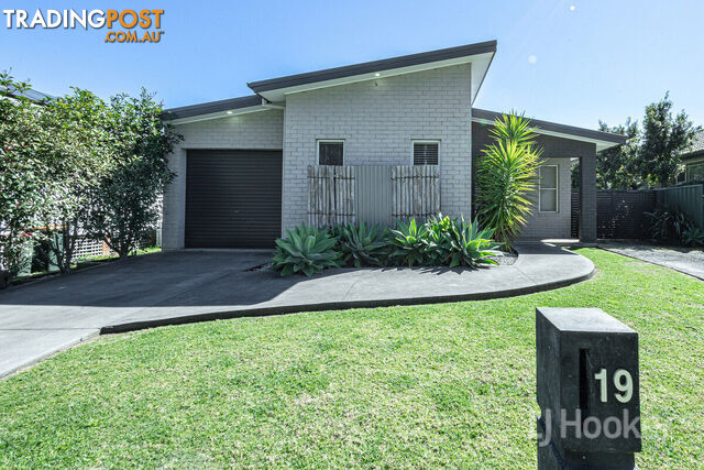 19 Hewitt Avenue ST GEORGES BASIN NSW 2540