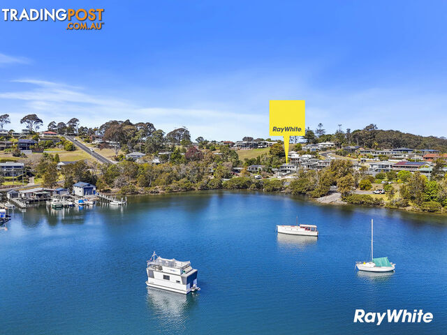 5 Lake View Drive NAROOMA NSW 2546 - photo 3 of 33
