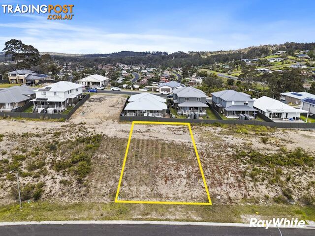 10 Pelsart Avenue SUNSHINE BAY NSW 2536 - photo 2 of 17