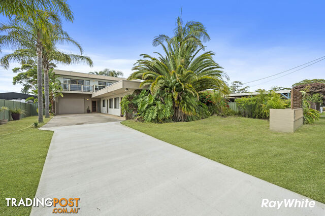 8 Clarke Street BROULEE NSW 2537