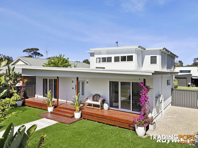 16 Clarke Street BROULEE NSW 2537