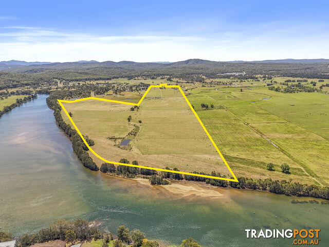 8 Glenduart Grove MORUYA NSW 2537