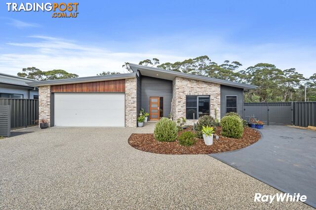 14 Azure Avenue BROULEE NSW 2537