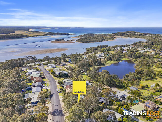 22 Hazel Road MORUYA HEADS NSW 2537