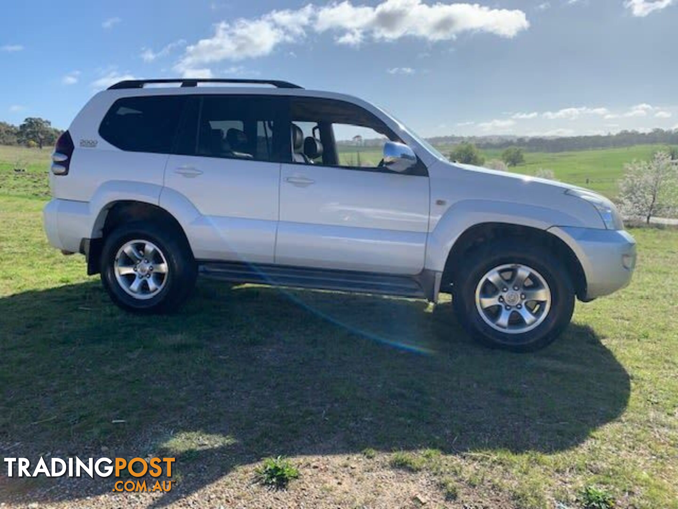 2004 TOYOTA LANDCRUISER PRADO GRANDE (4X4) KZJ120R SUV, 4 DOORS, 8 SEATS