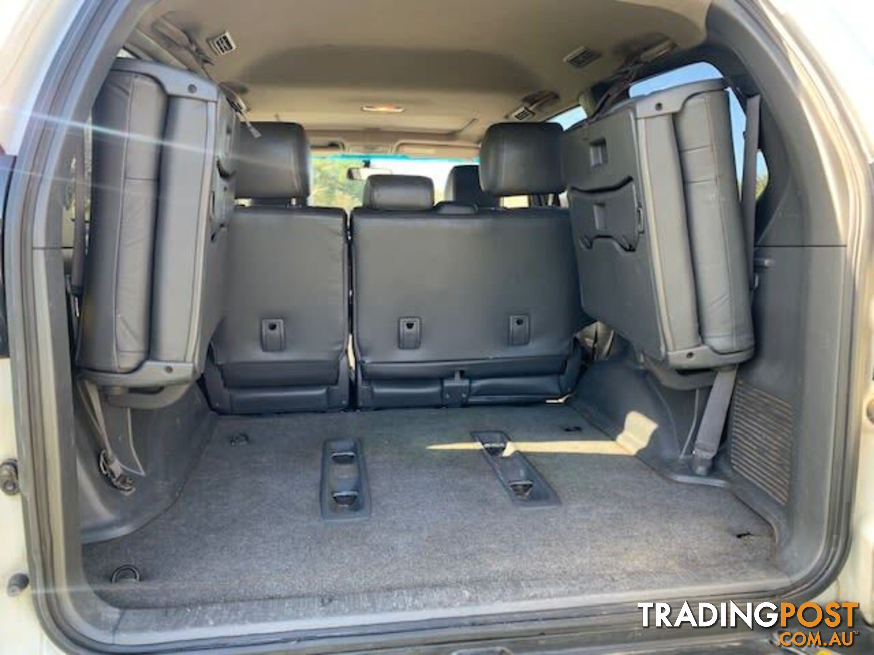 2004 TOYOTA LANDCRUISER PRADO GRANDE (4X4) KZJ120R SUV, 4 DOORS, 8 SEATS