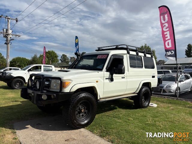 2013 TOYOTA LANDCRUISER GXL (4X4) VDJ78R MY12 UPDATE SUV, 2 DOORS, 5 SEATS