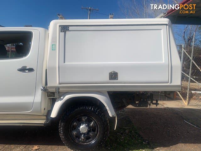 2009 TOYOTA HILUX SR (4X4) KUN26R 08 UPGRADE UTE TRAY