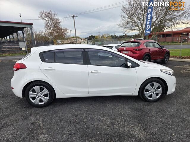 2017 KIA CERATO S YD MY18 HATCH, 5 DOORS, 5 SEATS - photo 2 of 14
