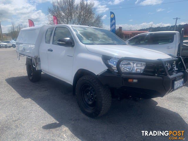 2016 TOYOTA HILUX WORKMATE (4X4) GUN125R UTE TRAY, 2 DOORS, 4 SEATS