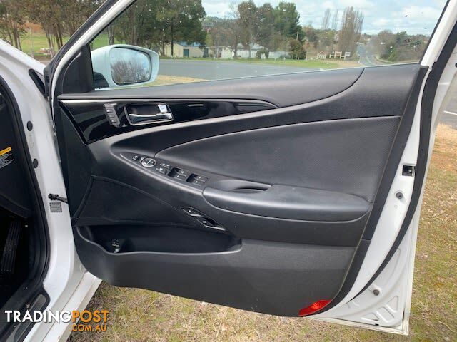 2010 HYUNDAI I45 PREMIUM YF MY11 SEDAN, 4 DOORS, 5 SEATS