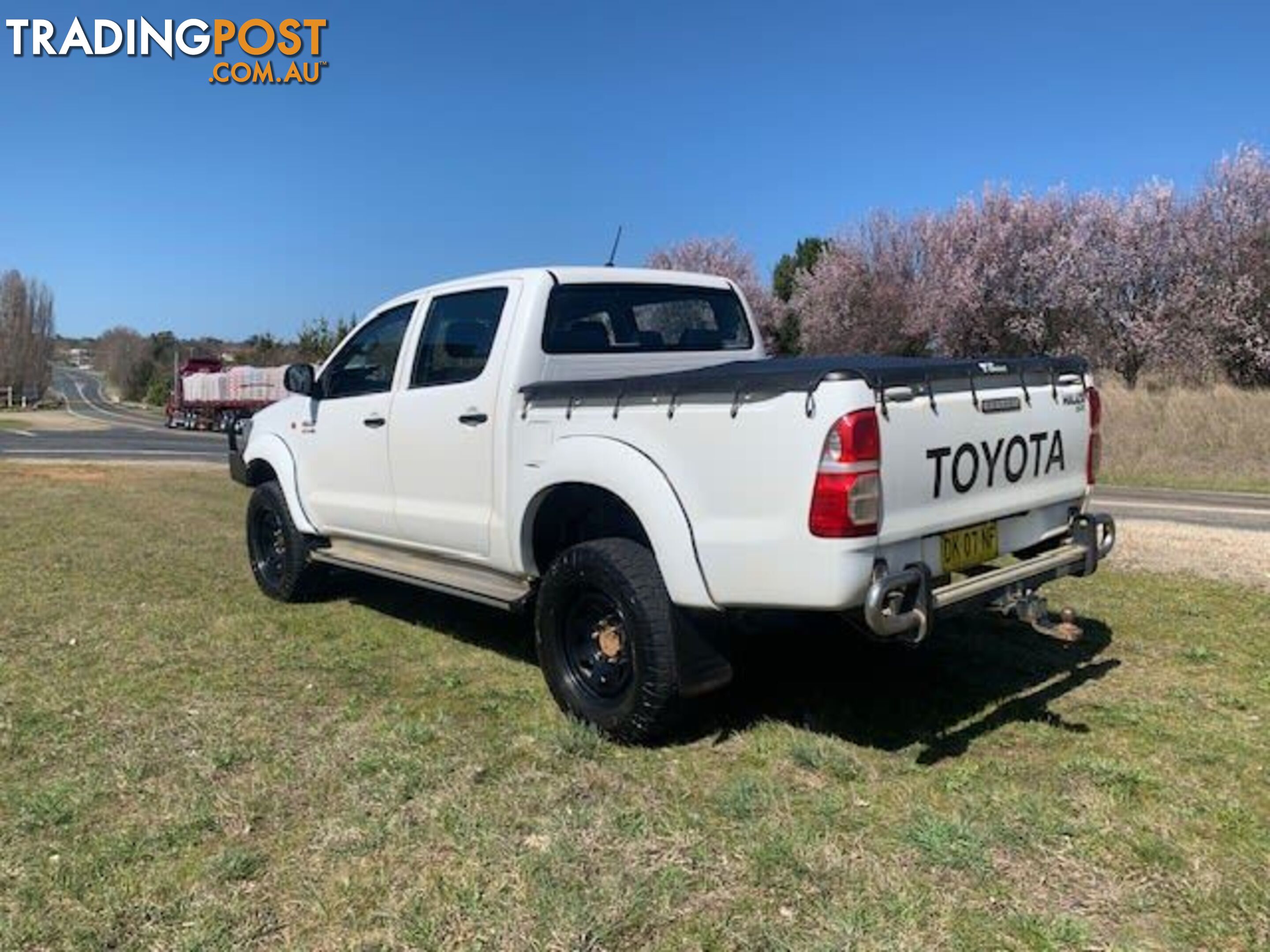 2013 TOYOTA HILUX WORKMATE (4X4) KUN26R MY12 UTE TRAY, 4 DOORS, 5 SEATS