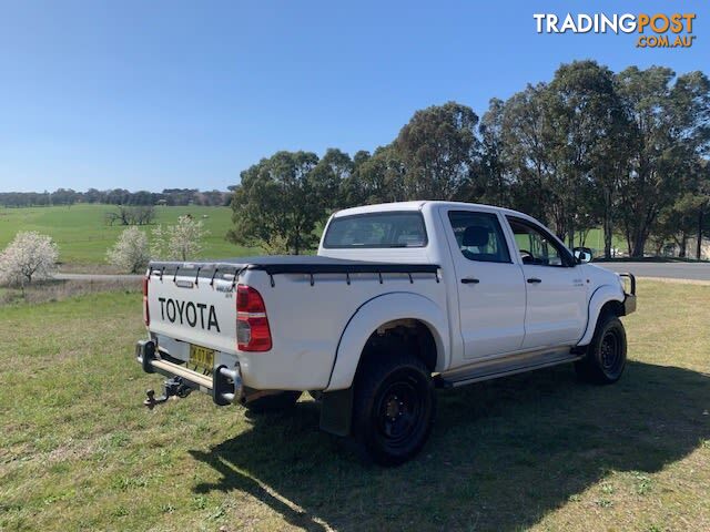 2013 TOYOTA HILUX WORKMATE (4X4) KUN26R MY12 UTE TRAY, 4 DOORS, 5 SEATS