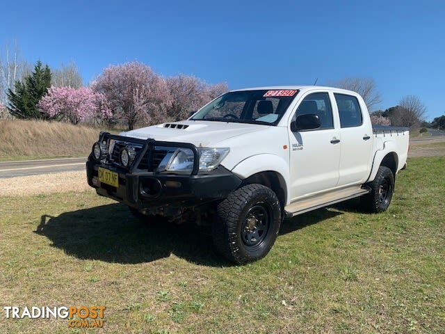 2013 TOYOTA HILUX SR (4X4) KUN26R MY14 UTE TRAY, 4 DOORS, 5 SEATS