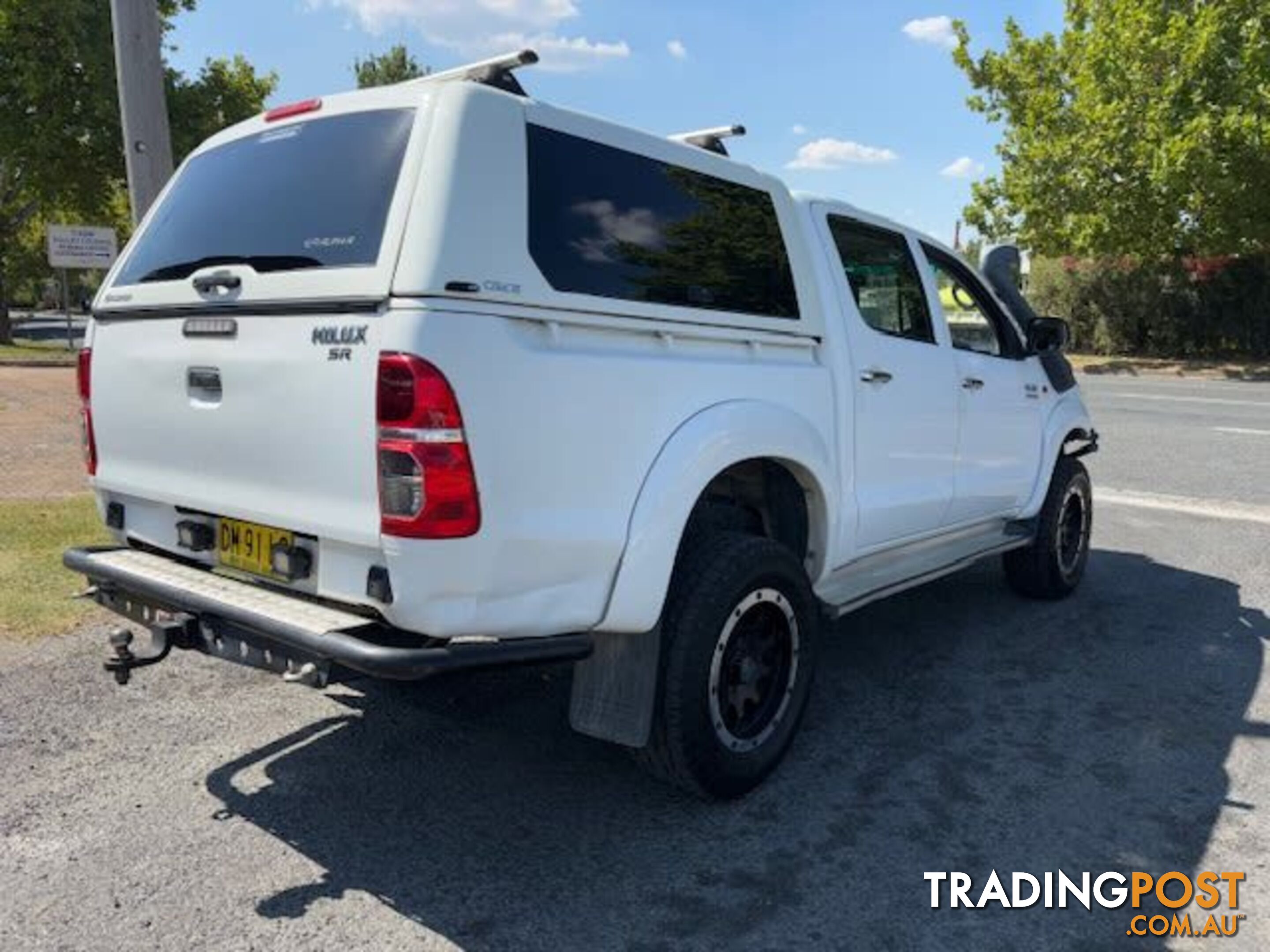 2015 TOYOTA HILUX SR (4X4) KUN26R MY14 UTE TRAY, 4 DOORS, 5 SEATS