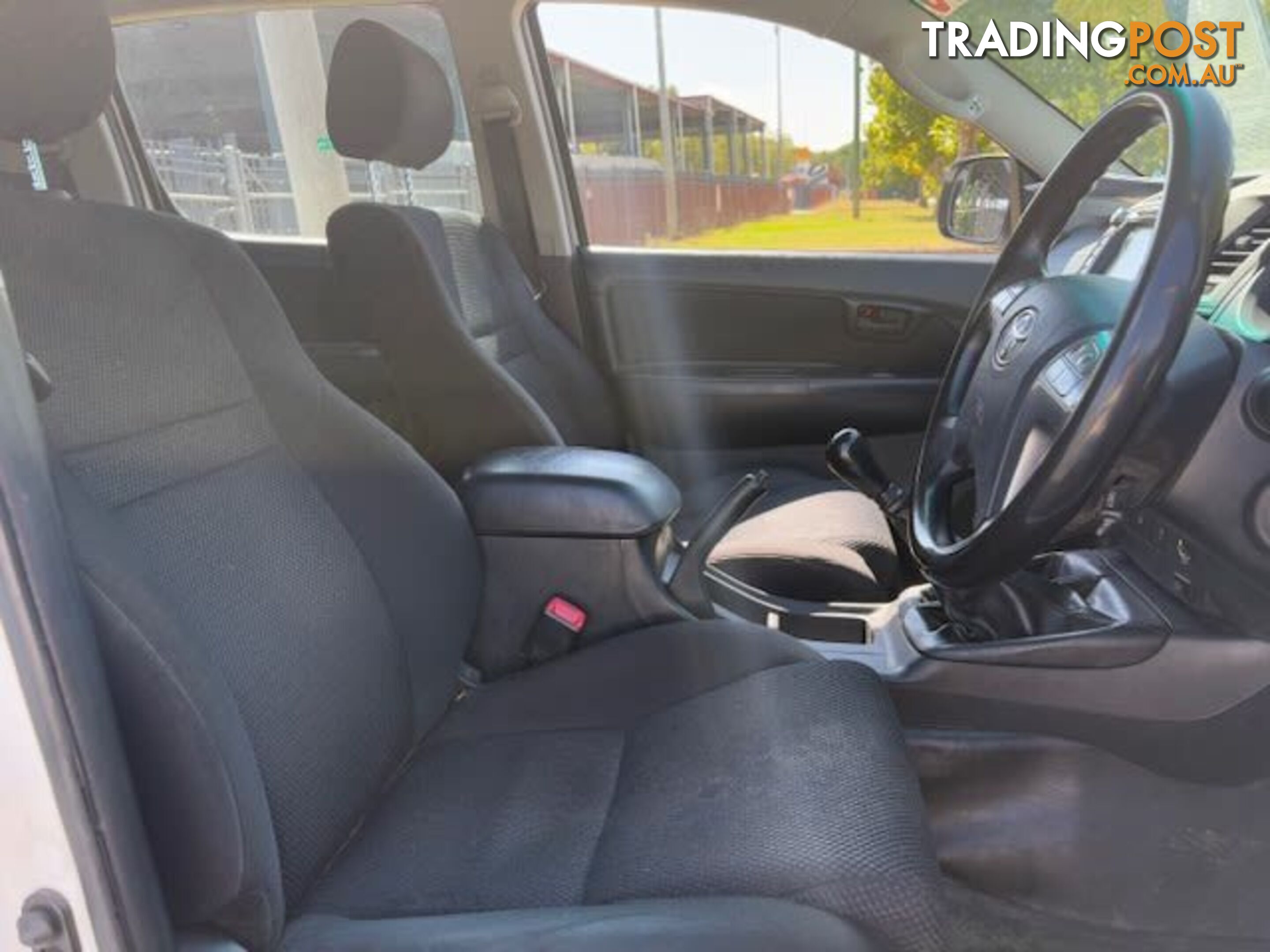 2015 TOYOTA HILUX SR (4X4) KUN26R MY14 UTE TRAY, 4 DOORS, 5 SEATS