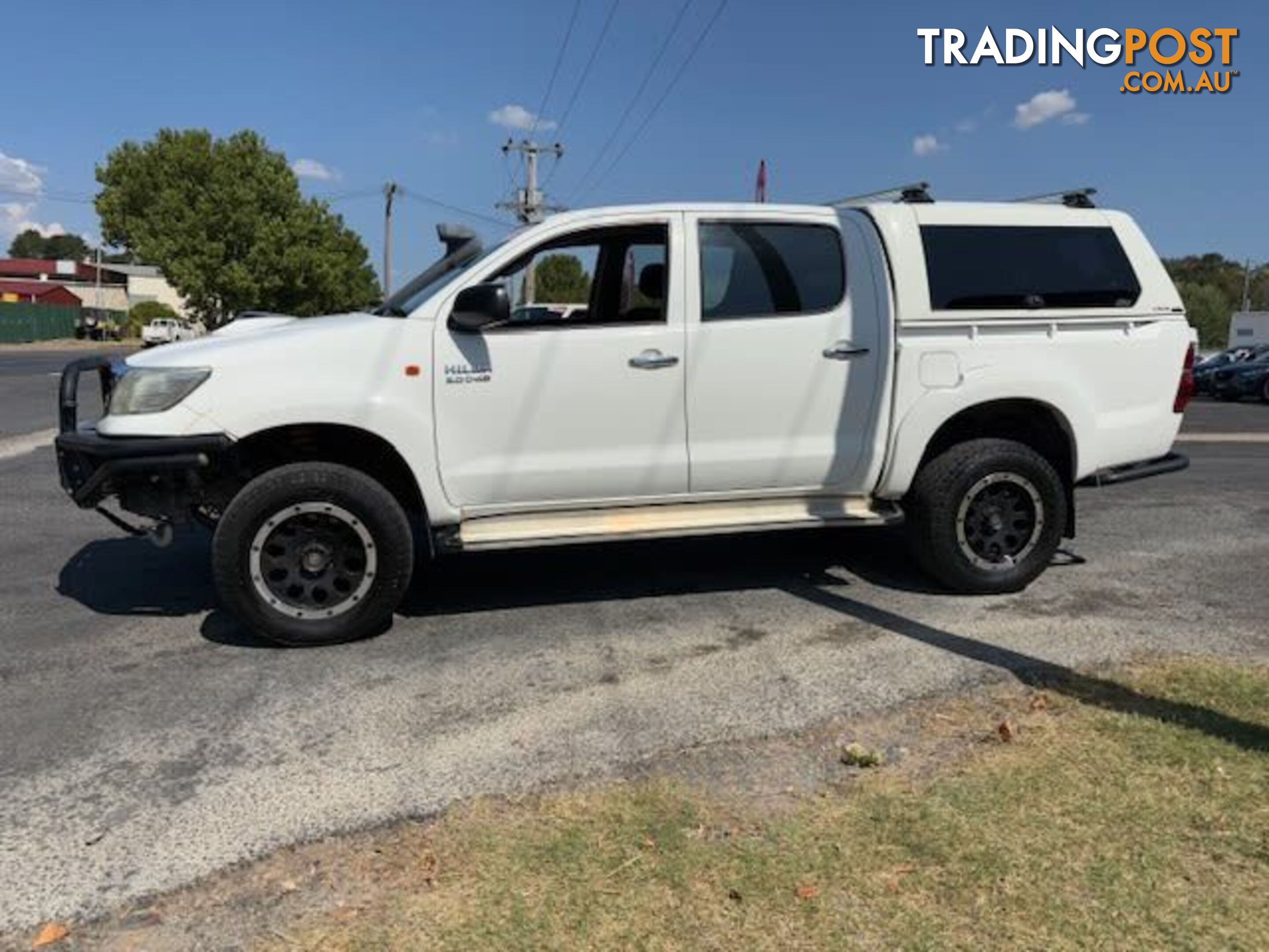 2015 TOYOTA HILUX SR (4X4) KUN26R MY14 UTE TRAY, 4 DOORS, 5 SEATS