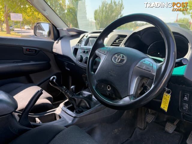 2015 TOYOTA HILUX SR (4X4) KUN26R MY14 UTE TRAY, 4 DOORS, 5 SEATS