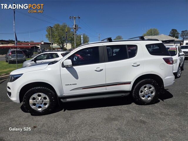 2019 HOLDEN TRAILBLAZER LT (4X4) (5YR) RG SUV, 4 DOORS, 7 SEATS - photo 2 of 16