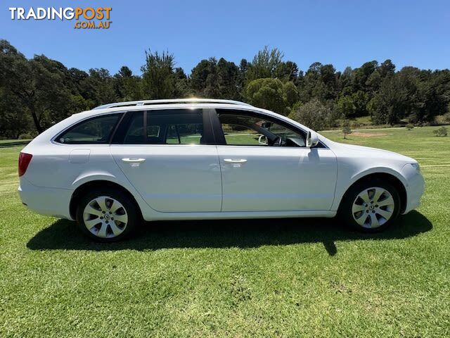 2011 SKODA SUPERB 103 TDI AMBITION 3T MY12 WAGON, 4 DOORS, 5 SEATS