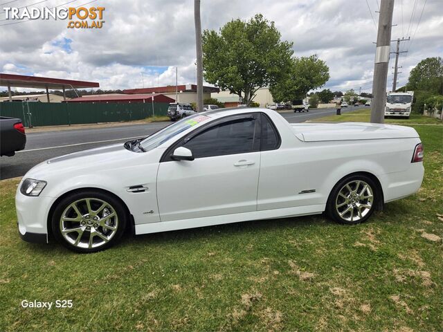2011 HOLDEN COMMODORE SS-V REDLINE EDITION VE II UTE TRAY, 2 DOORS, 2 SEATS - photo 2 of 13