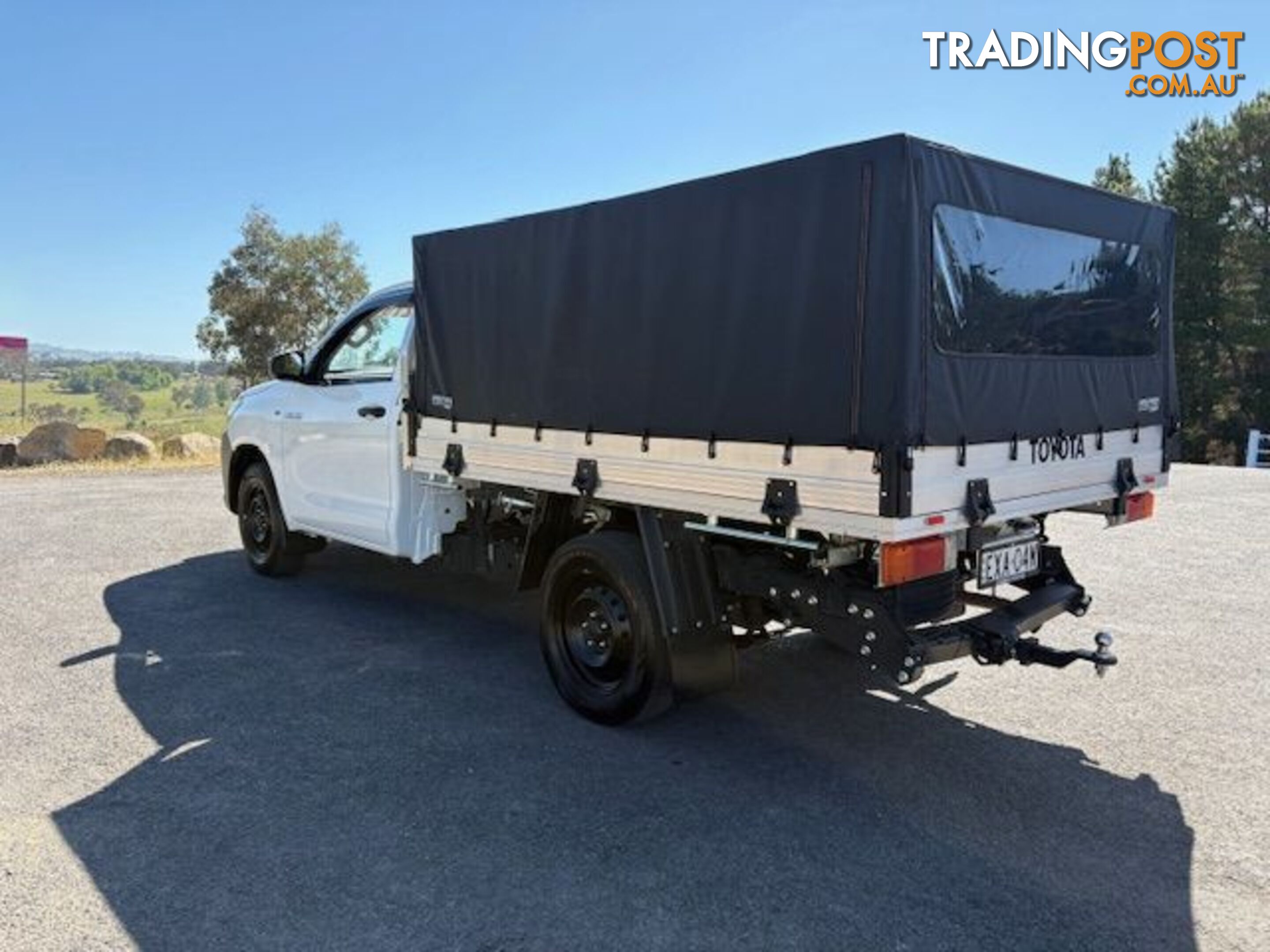 2022 TOYOTA HILUX WORKMATE (4X2) TGN121R UTE TRAY, 2 DOORS, 2 SEATS